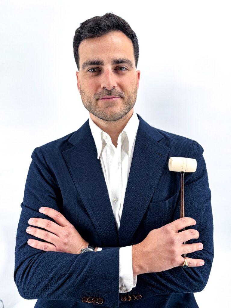 Maître Antoine Sénéquier-Crozet, commissaire-priseur à Grenoble